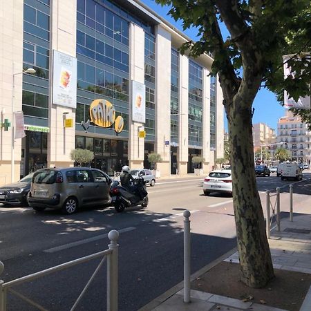 Magnifique T3 Dans Une Résidence Au Centre De Tolón Exterior foto