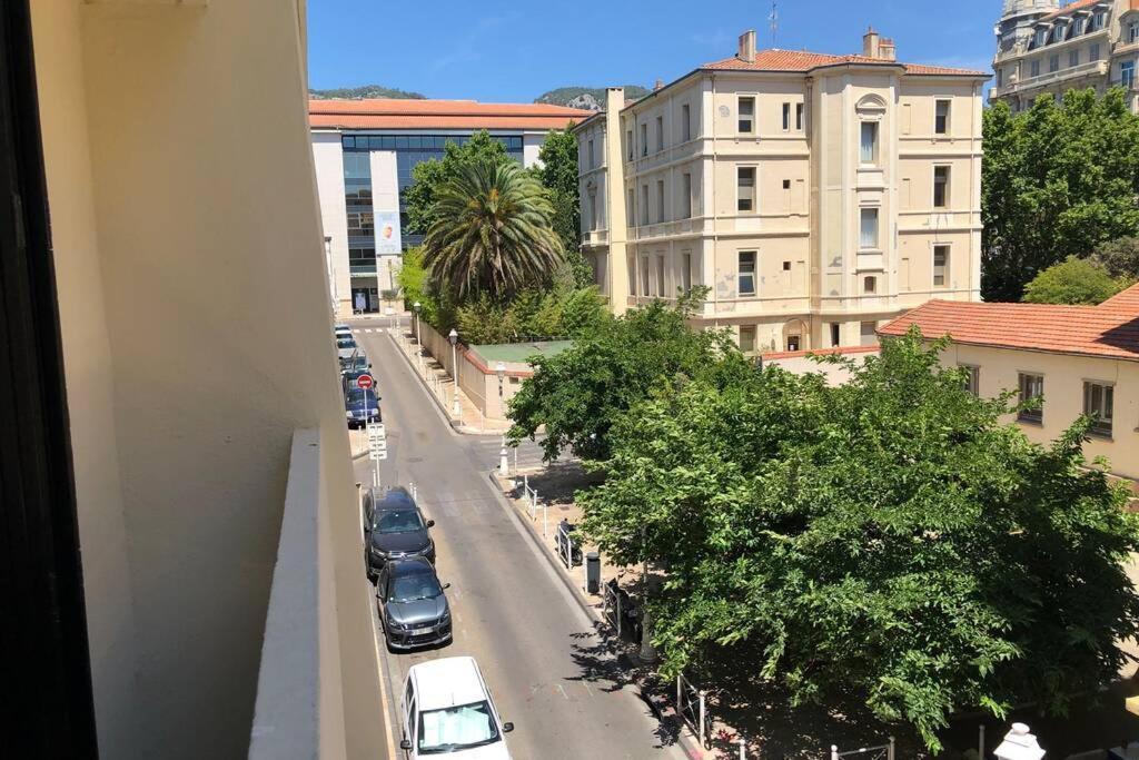 Magnifique T3 Dans Une Résidence Au Centre De Tolón Exterior foto