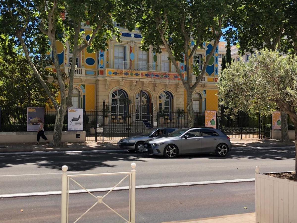 Magnifique T3 Dans Une Résidence Au Centre De Tolón Exterior foto