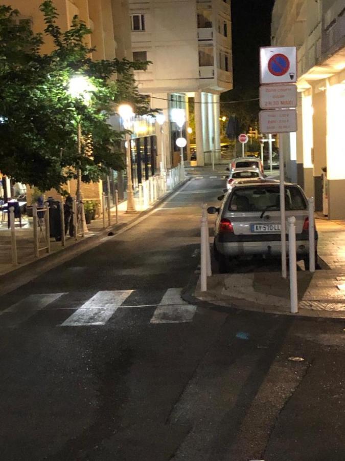 Magnifique T3 Dans Une Résidence Au Centre De Tolón Exterior foto